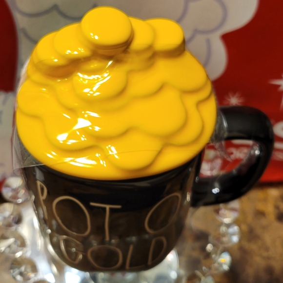 Pot O Gold Rae Dunn Ceramic mug w/ lid topper - Picture 2 of 9